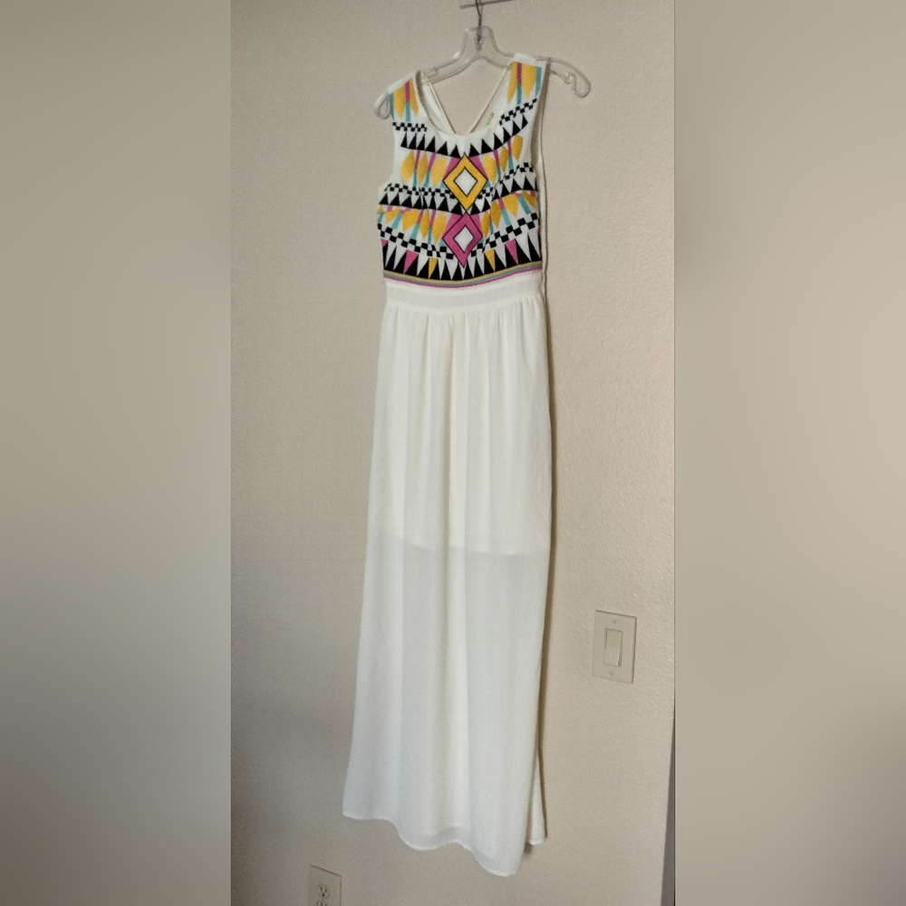Gianni Bini White Maxi Dress with Multicolor Geometric Pattern - Picture 2 of 7